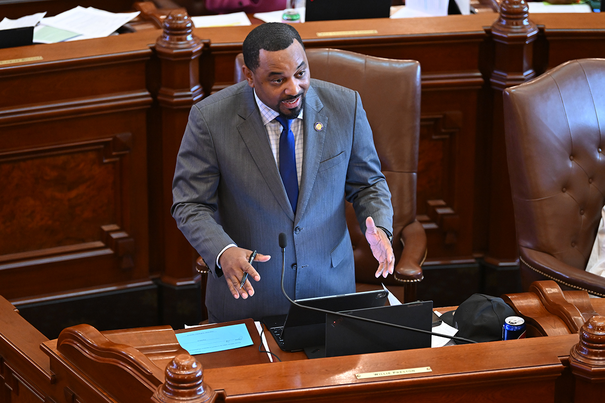 State Senator Willie Preston speaks on the Senate floor